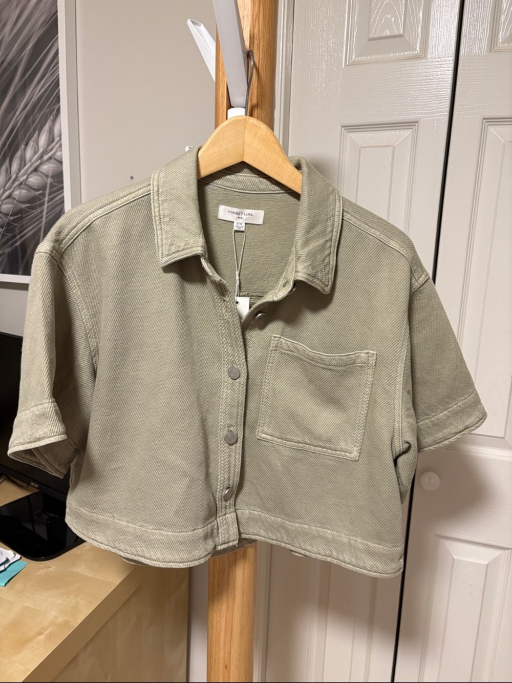 Habitual Short-Sleeve Button-Front Shirt Jacket
